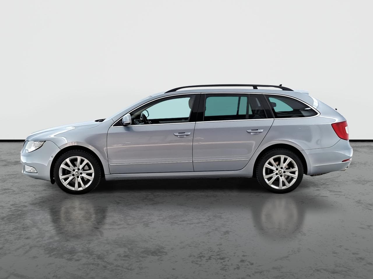 2011 Škoda SUPERB - 4
