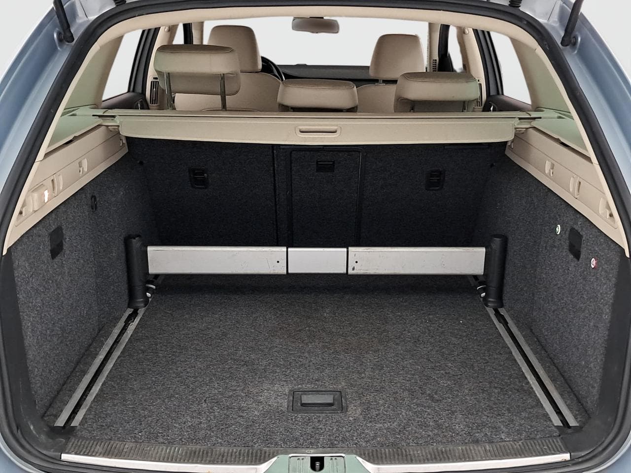 2011 Škoda SUPERB - 20