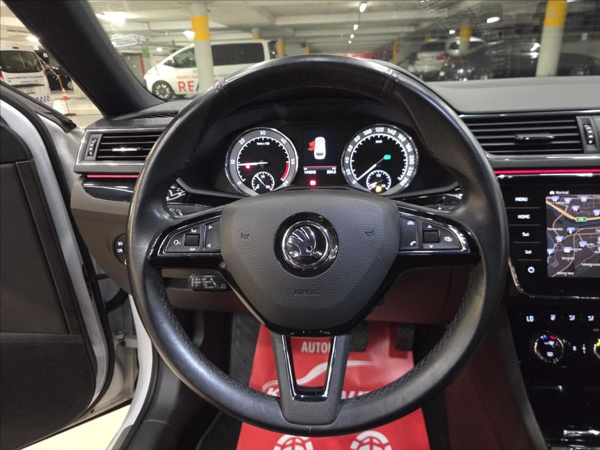 2017 Škoda SUPERB - 11