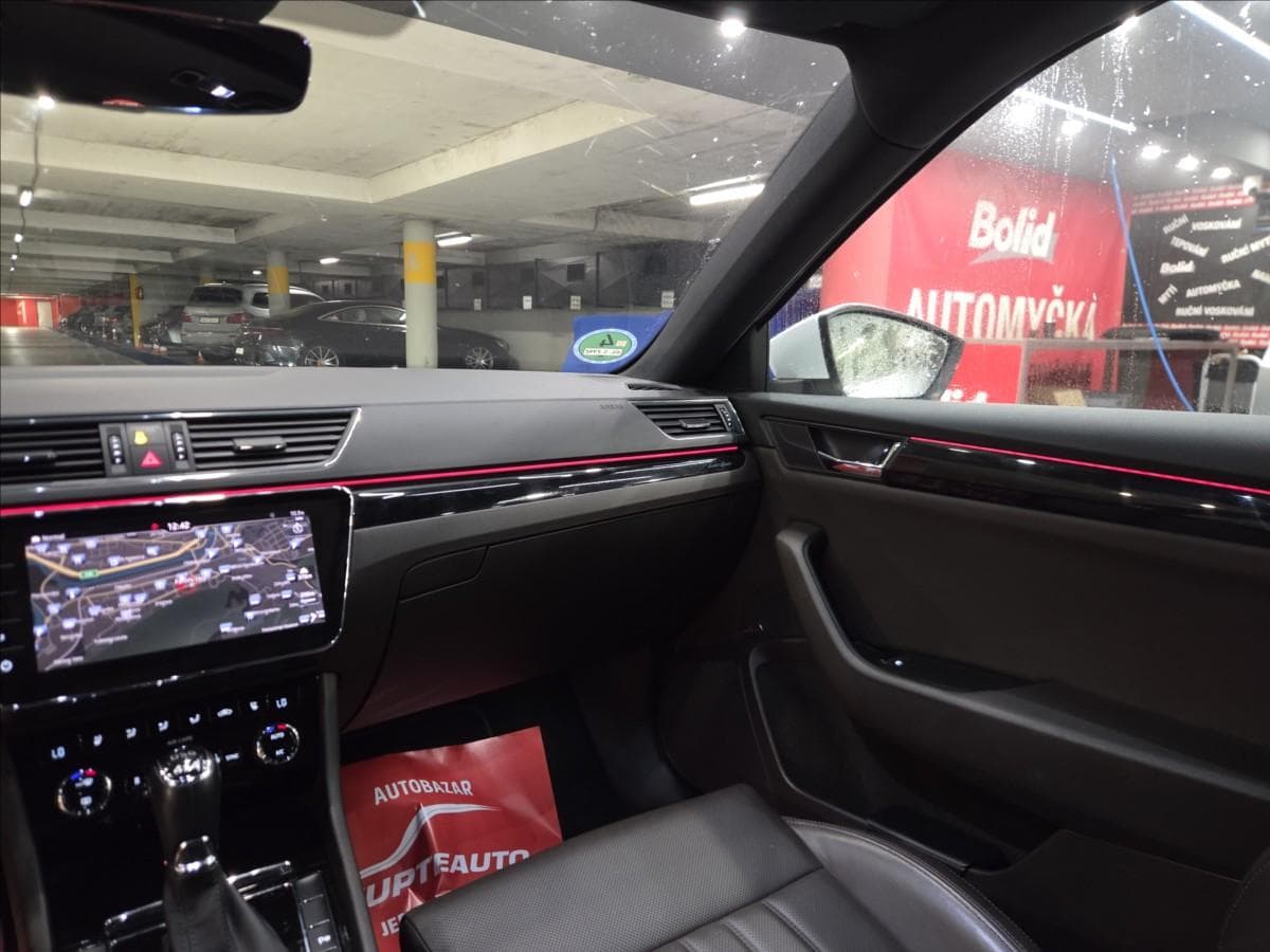2017 Škoda SUPERB - 8