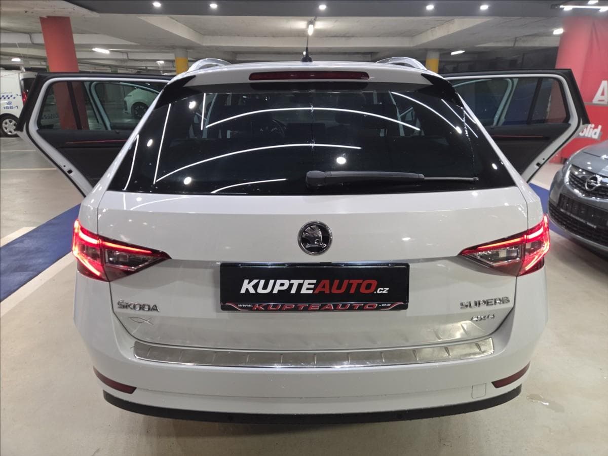 2017 Škoda SUPERB - 19