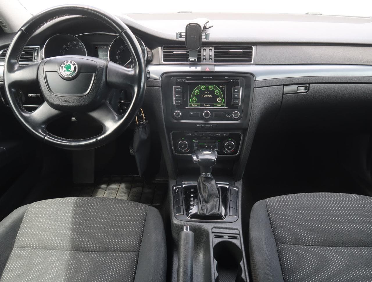2011 Škoda SUPERB - 10