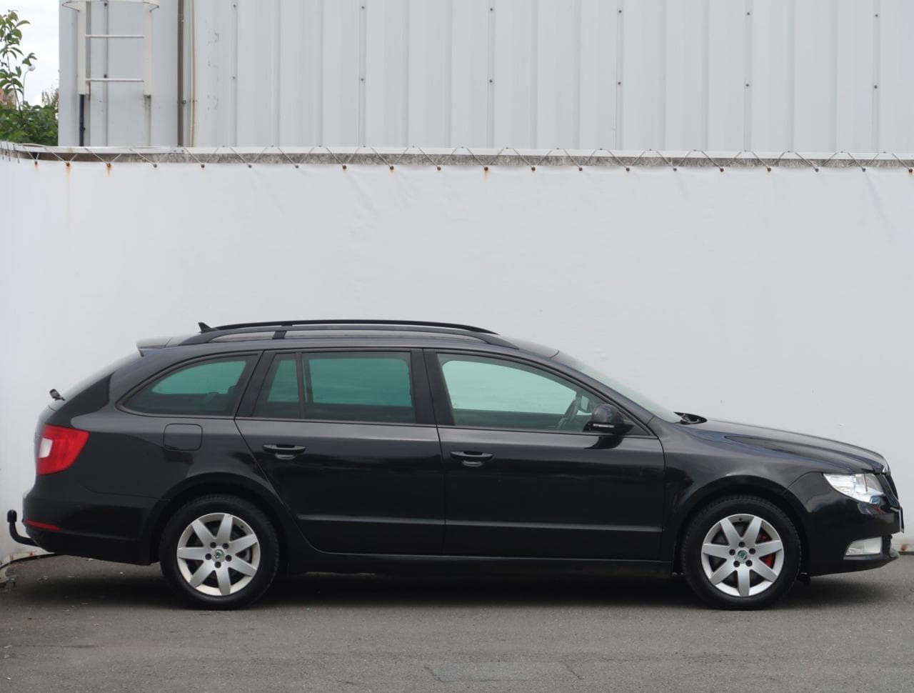 2011 Škoda SUPERB - 8