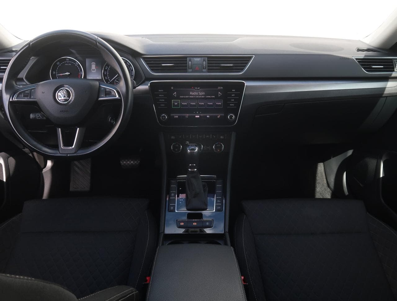 2019 Škoda SUPERB - 10
