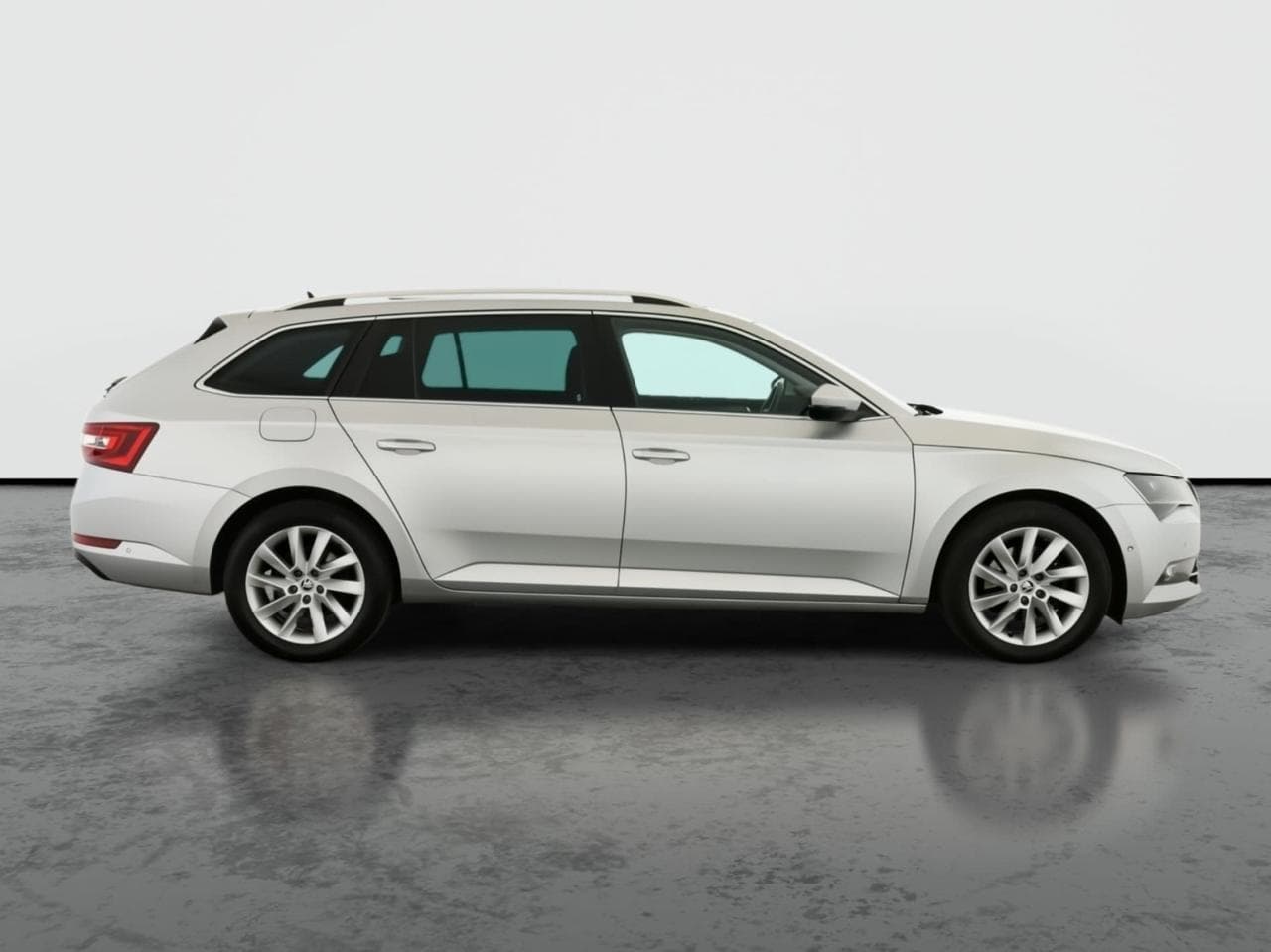 2018 Škoda SUPERB - 8