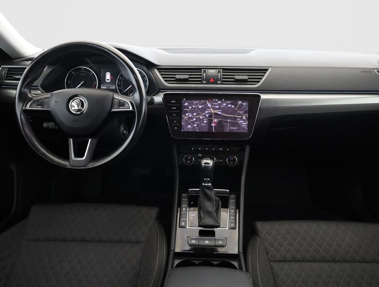 2018 Škoda SUPERB - 9