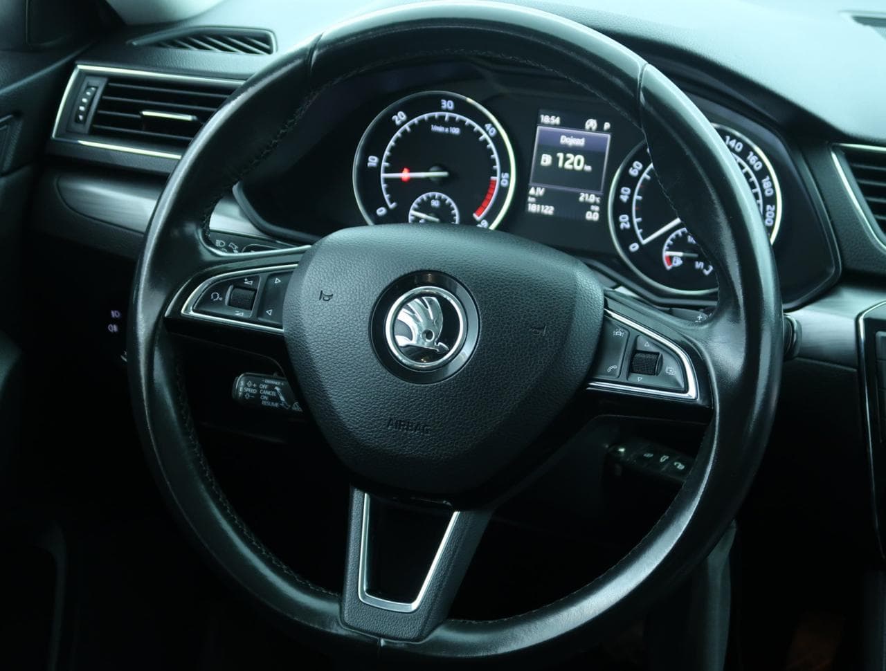 2017 Škoda SUPERB - 19
