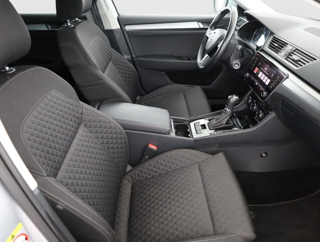 2018 Škoda SUPERB - 10