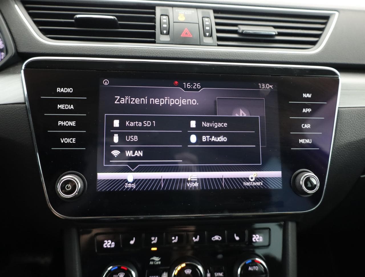 2018 Škoda SUPERB - 18
