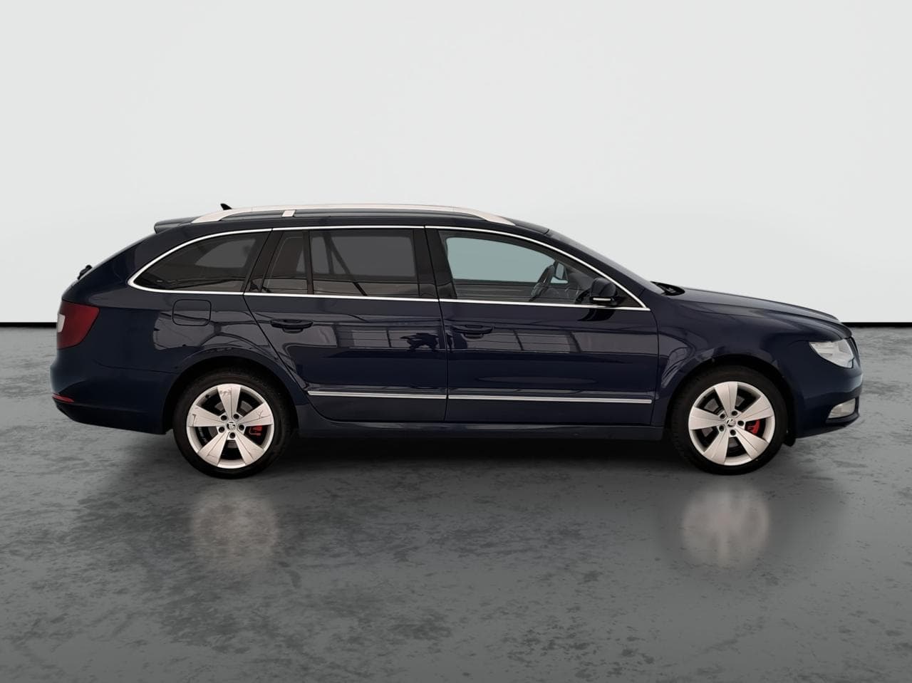 2011 Škoda SUPERB - 8