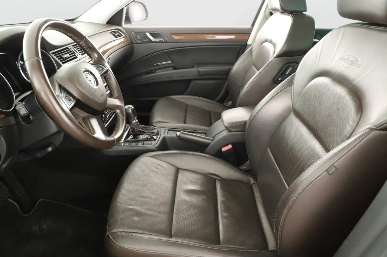 2013 Škoda SUPERB - 13