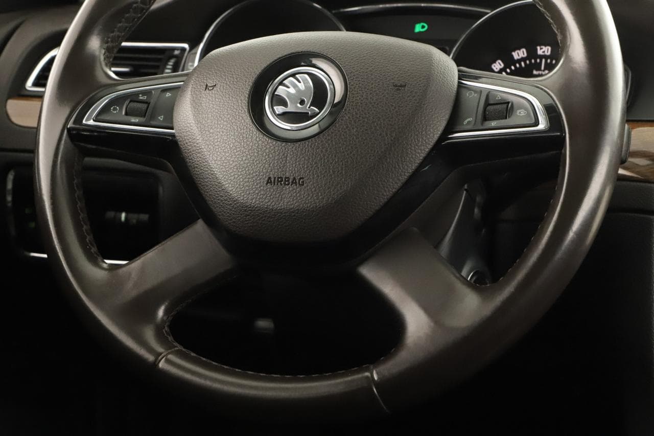 2013 Škoda SUPERB - 14