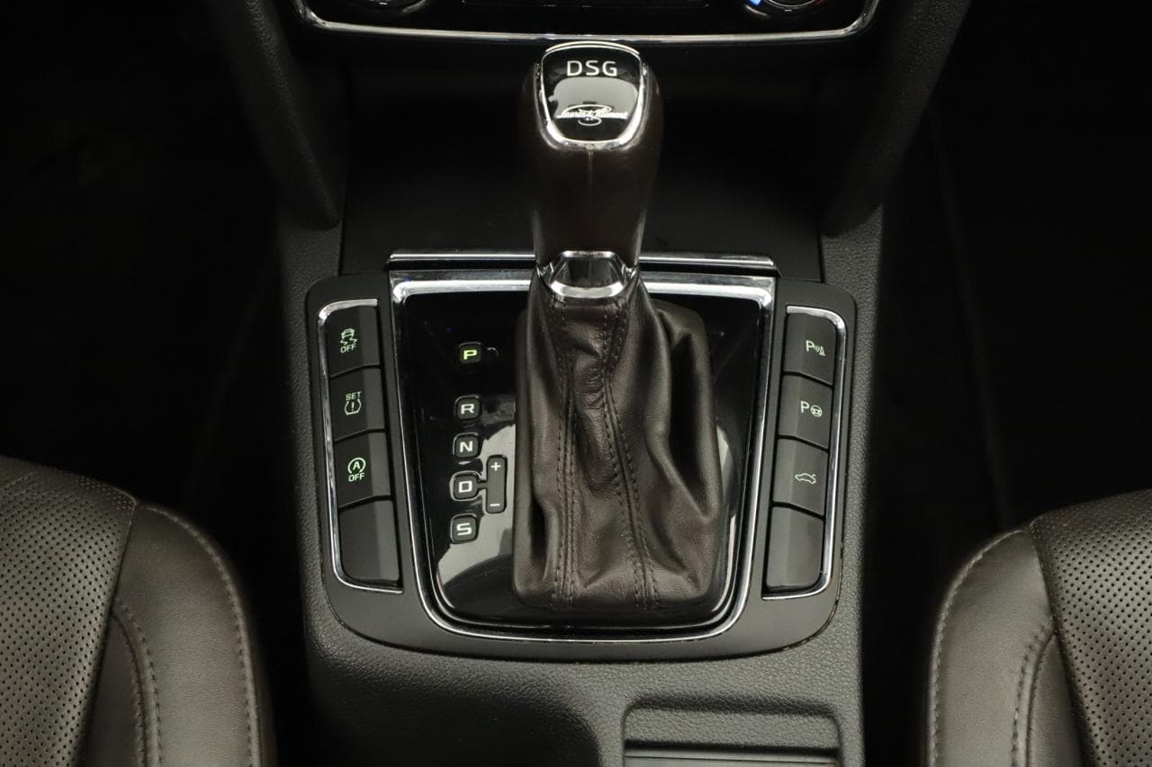 2013 Škoda SUPERB - 20