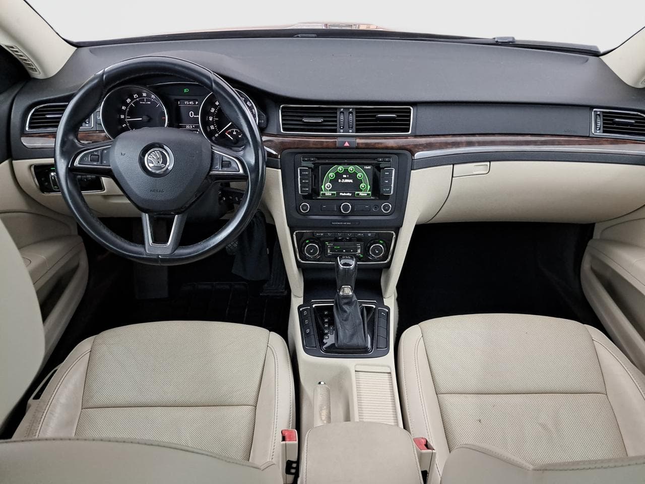 2014 Škoda SUPERB - 10