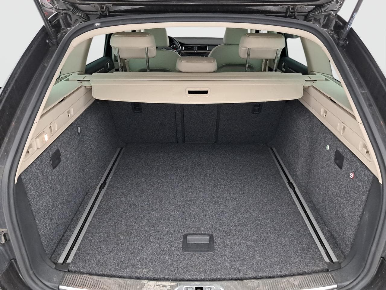 2014 Škoda SUPERB - 20