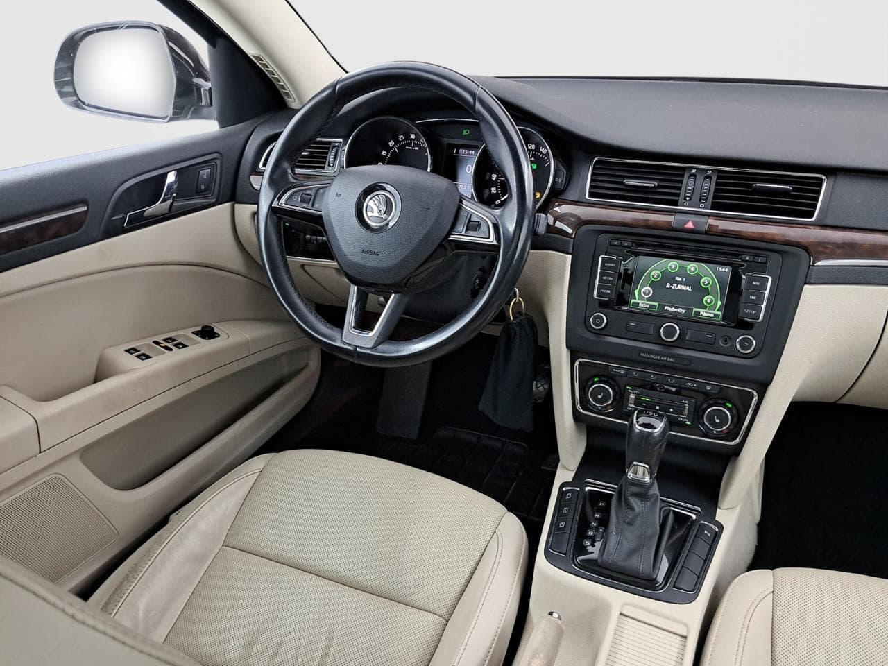 2014 Škoda SUPERB - 9