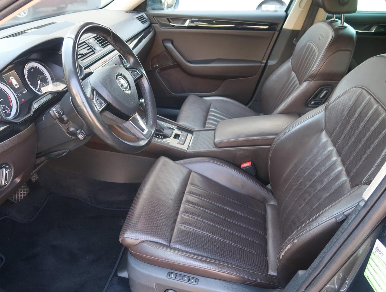 2016 Škoda SUPERB - 16