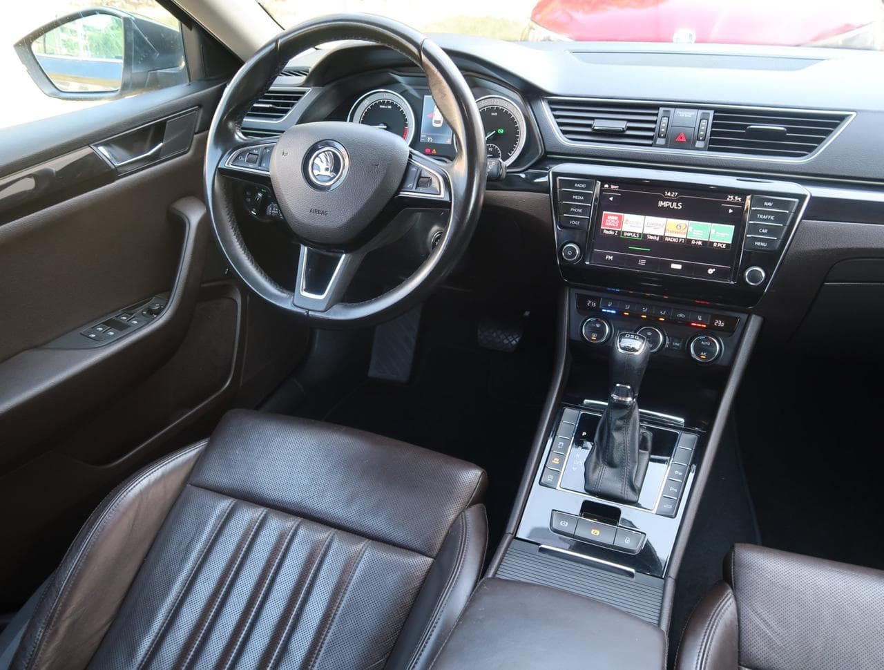 2016 Škoda SUPERB - 9