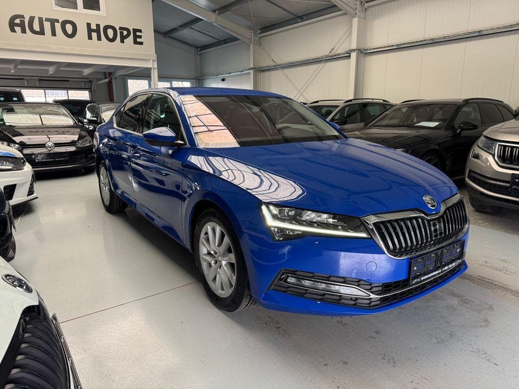 Škoda Superb 2.0 TDI DSG Style liftback
