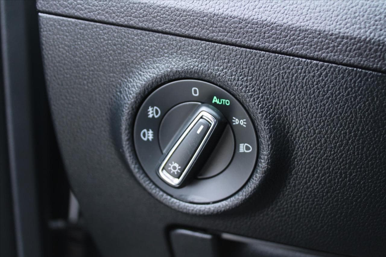 2020 Škoda Superb - 14