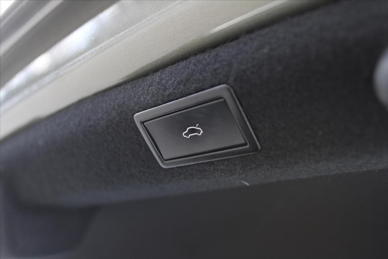 2017 Škoda Superb - 13