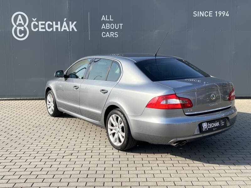 2009 Škoda SUPERB - 7
