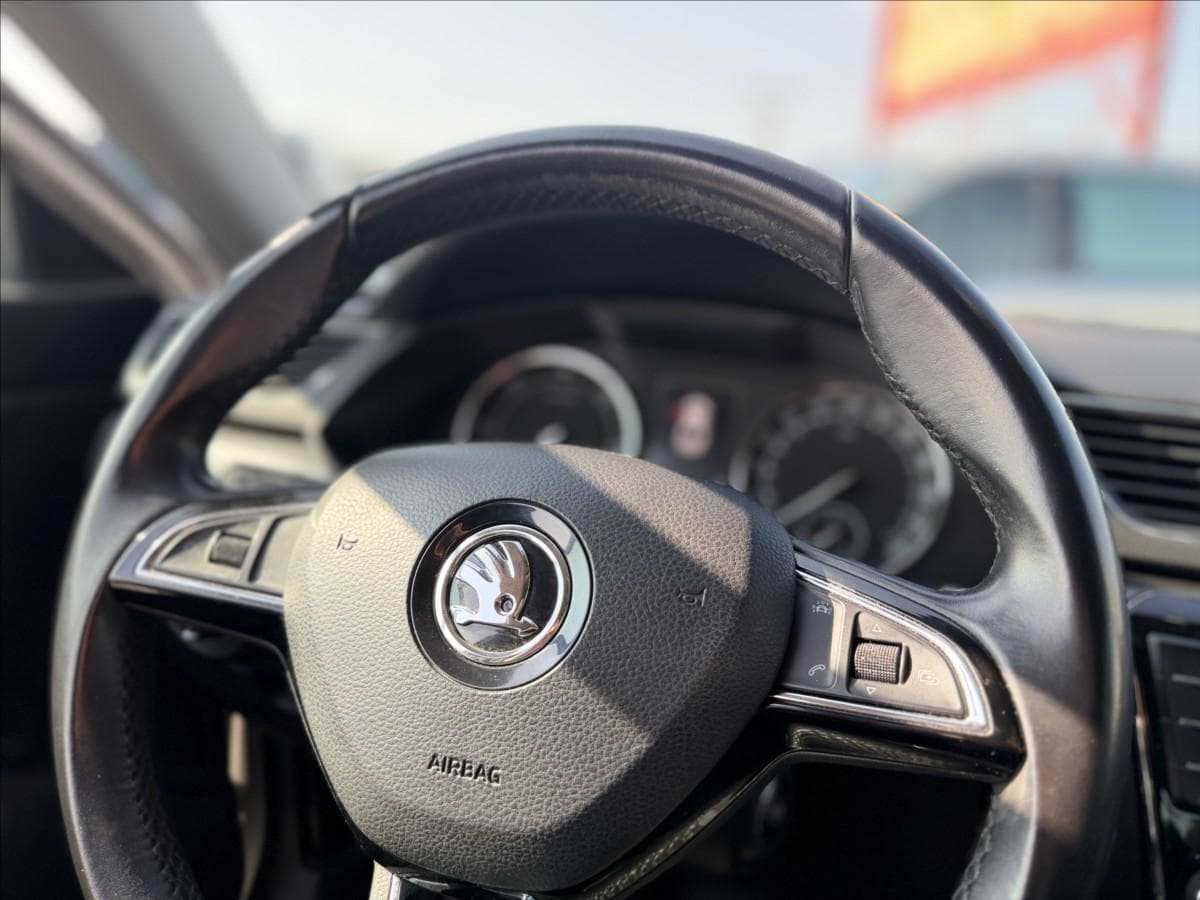 2016 Škoda SUPERB - 12