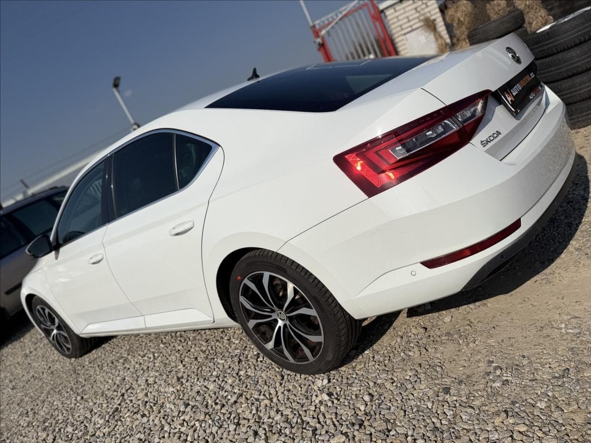 2016 Škoda SUPERB - 6