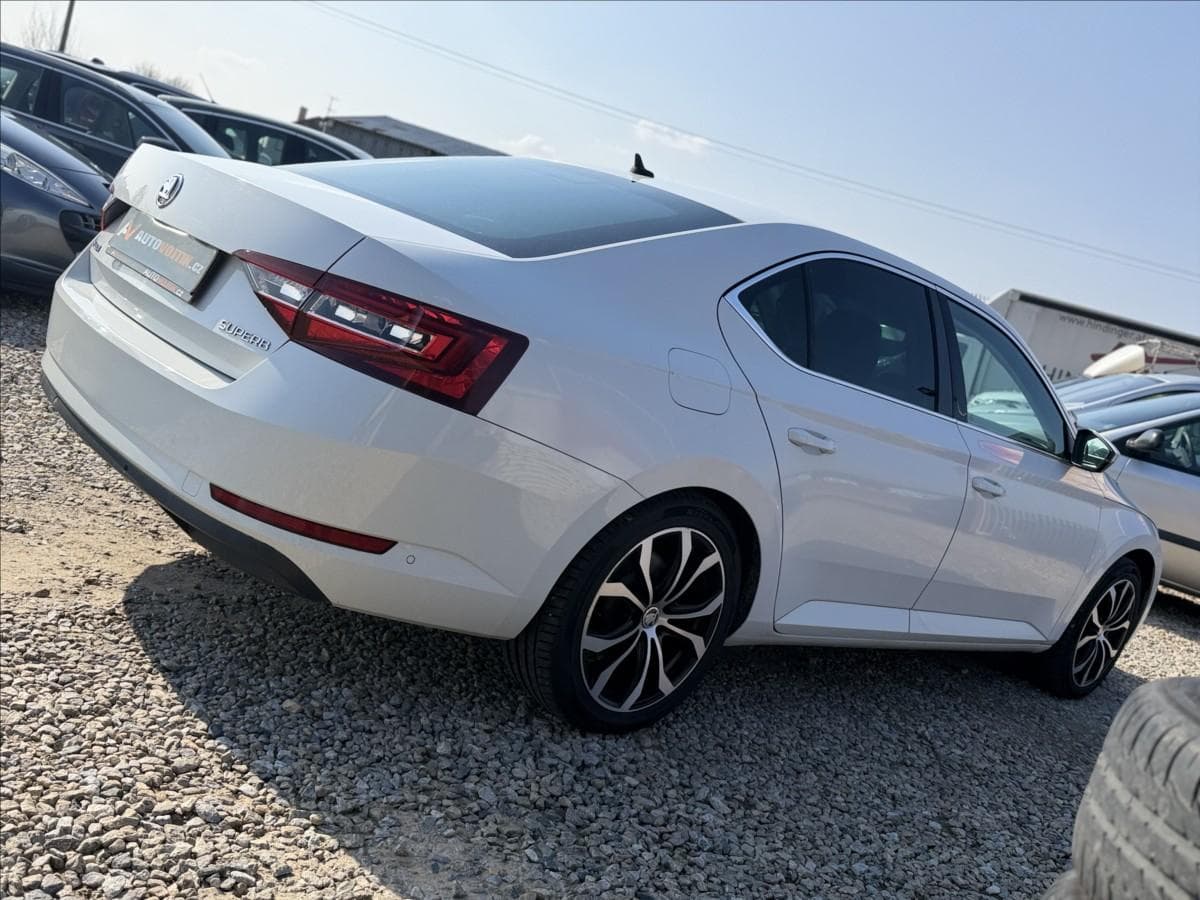 2016 Škoda SUPERB - 5