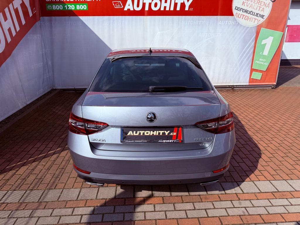 2018 Škoda SUPERB - 8