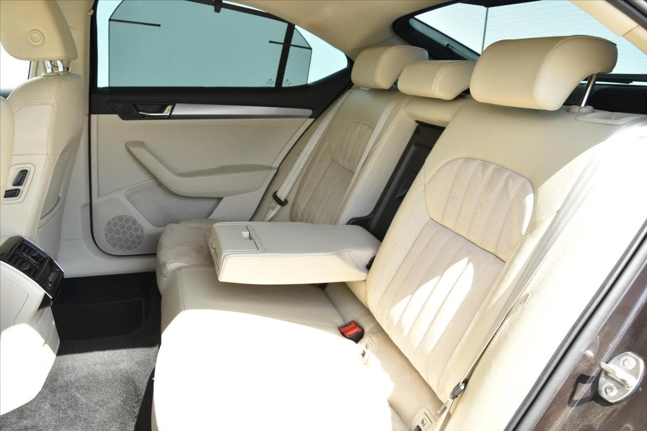 2016 Škoda SUPERB - 11