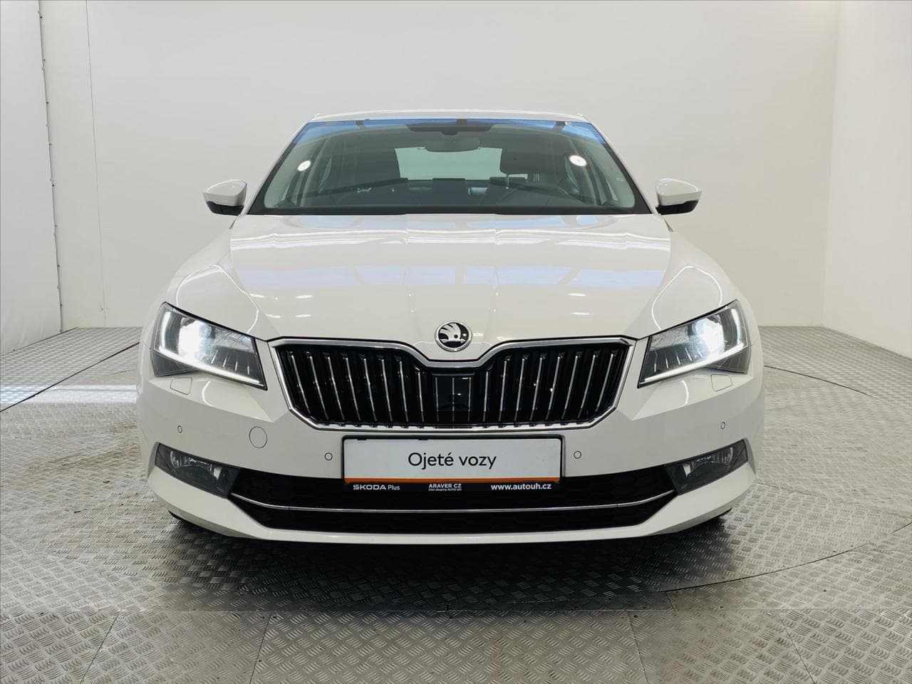 2019 Škoda SUPERB - 4