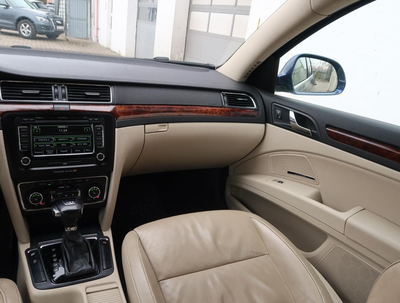 2009 Škoda SUPERB - 11