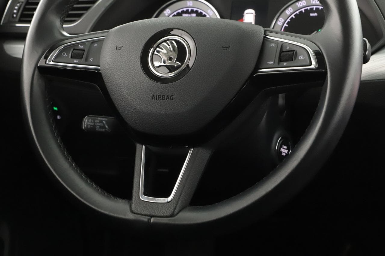 2020 Škoda SUPERB - 14
