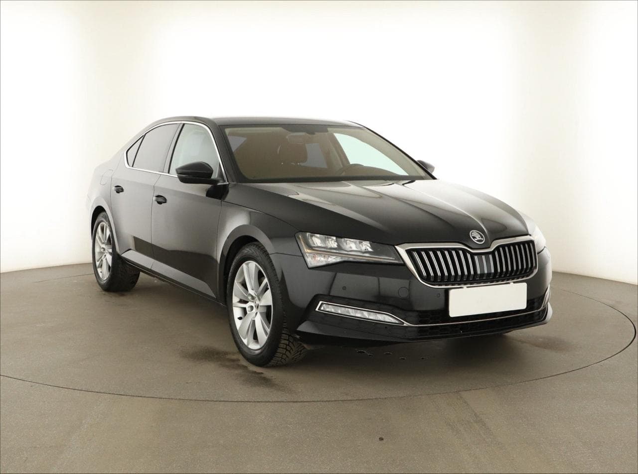 Škoda Superb 2.0 TDI 140kW sedan