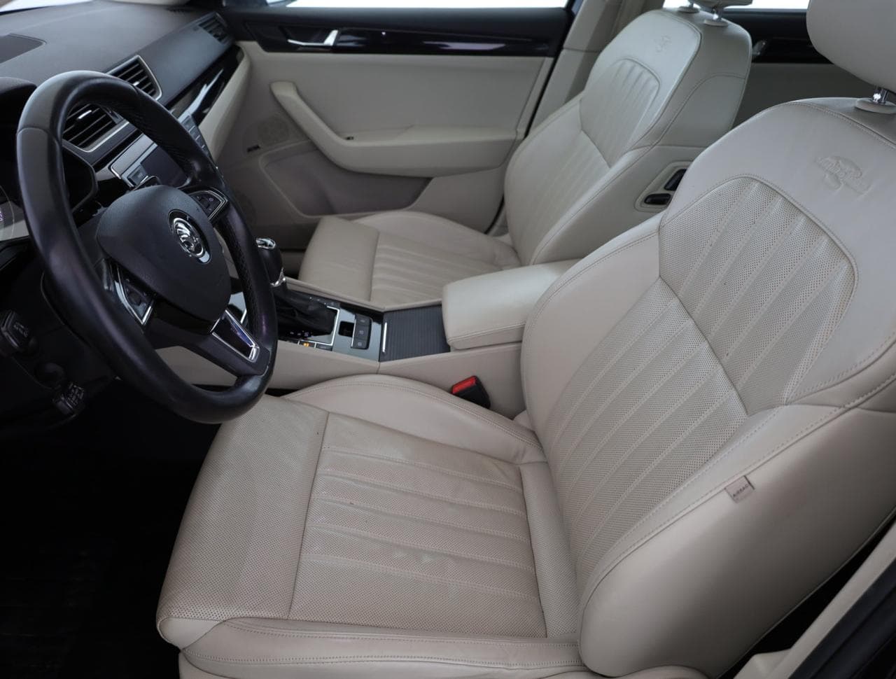 2015 Škoda Superb - 13