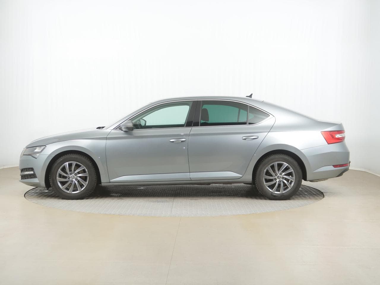 2019 Škoda Superb - 4