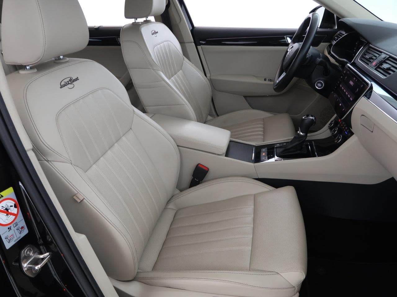 2019 Škoda Superb - 12