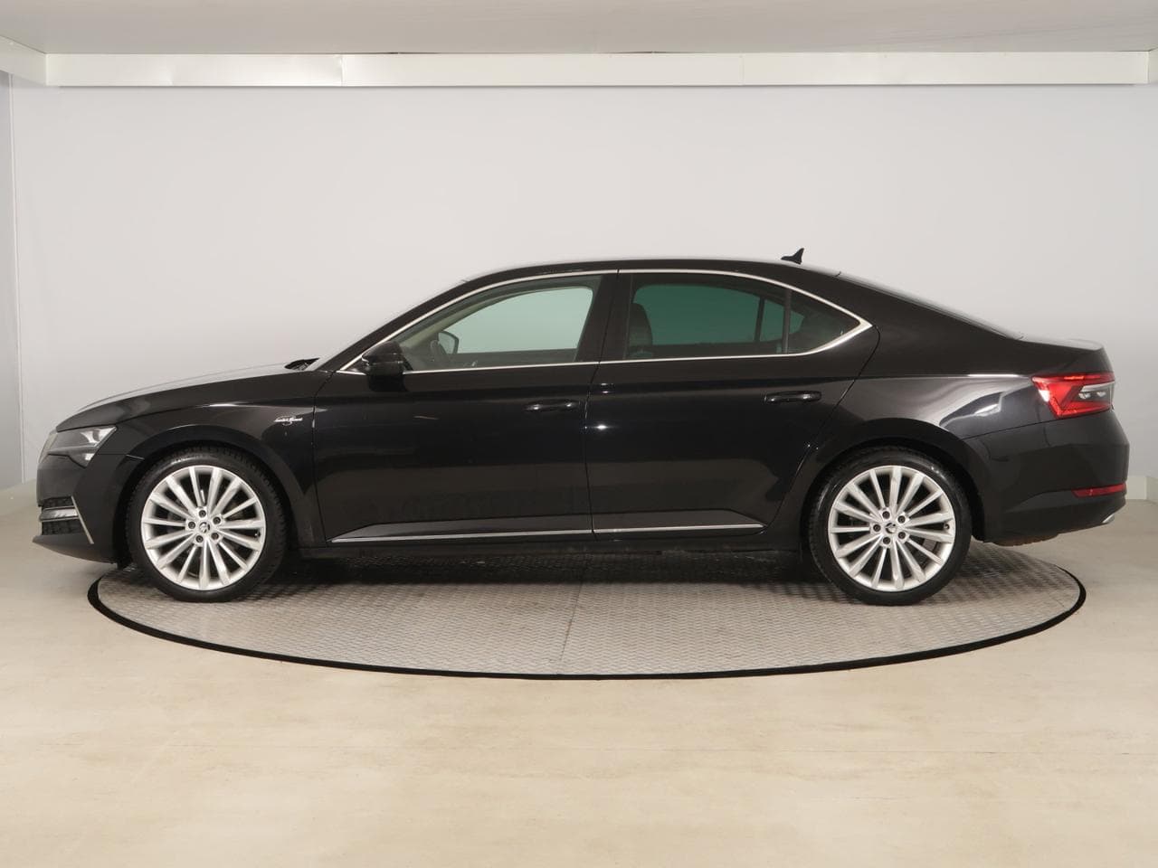 2019 Škoda Superb - 4