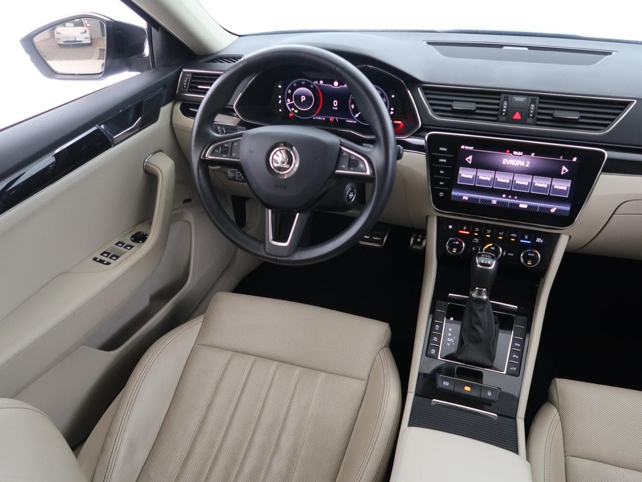 2019 Škoda Superb - 9