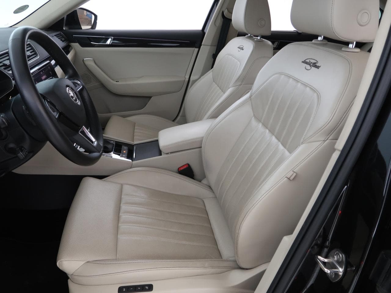 2019 Škoda Superb - 16