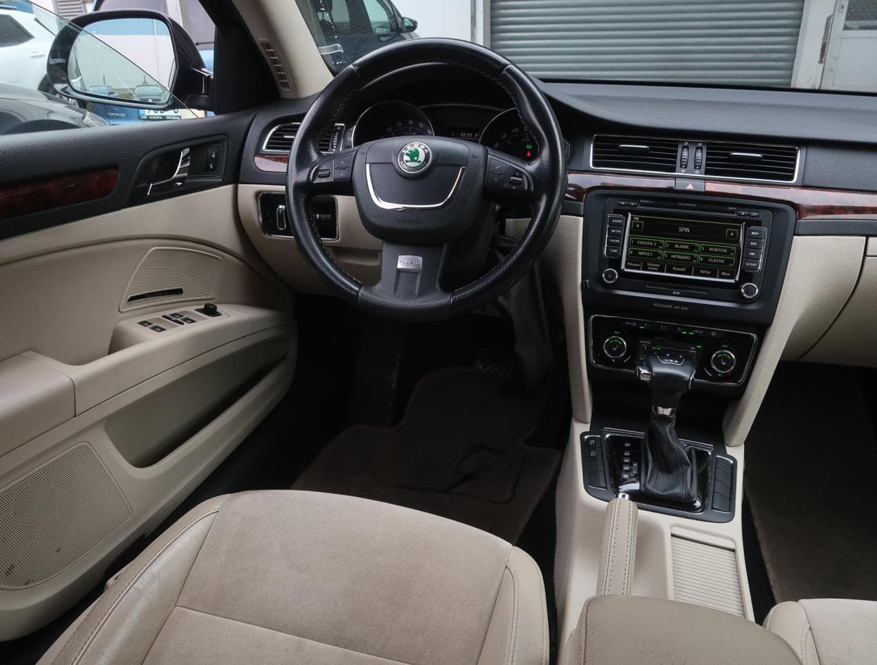 2011 Škoda Superb - 9