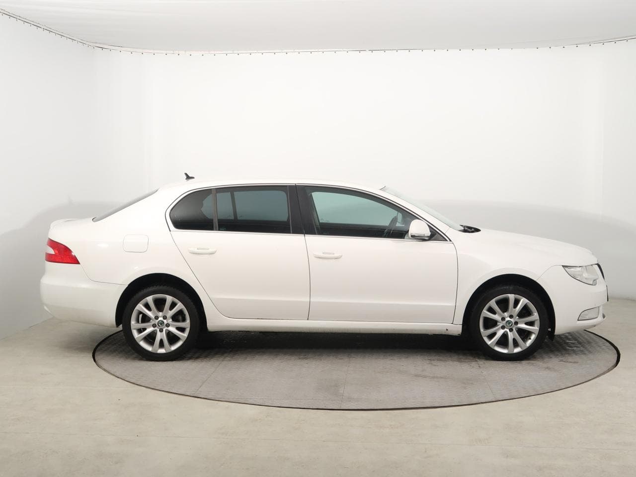 2009 Škoda Superb - 8