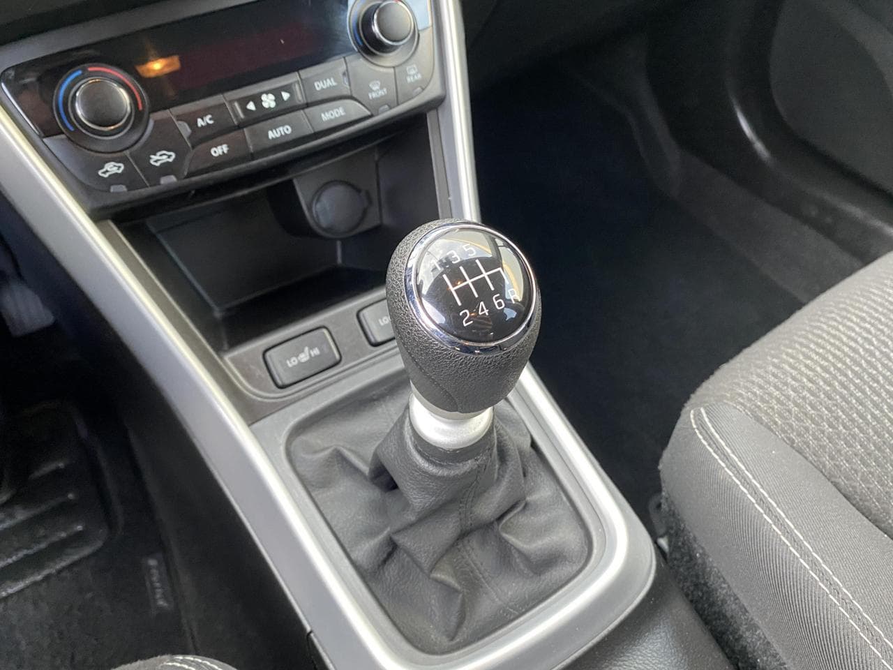 2019 Suzuki S-CROSS - 16