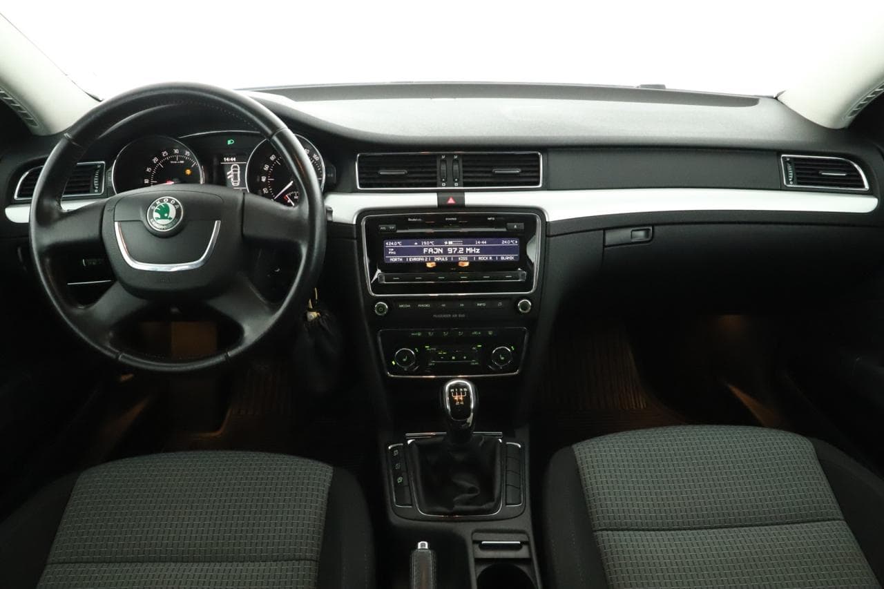 2012 Škoda Superb - 9