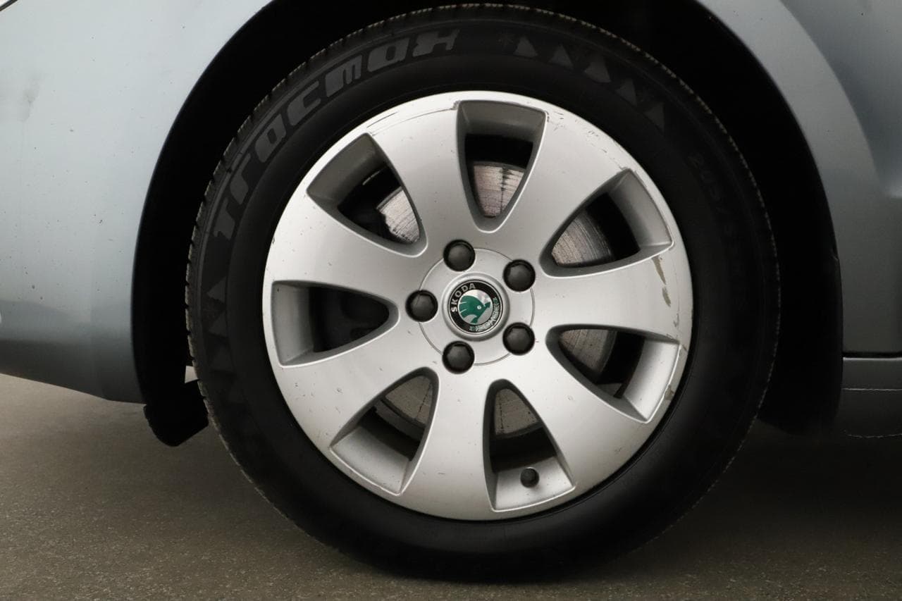 2012 Škoda Superb - 17