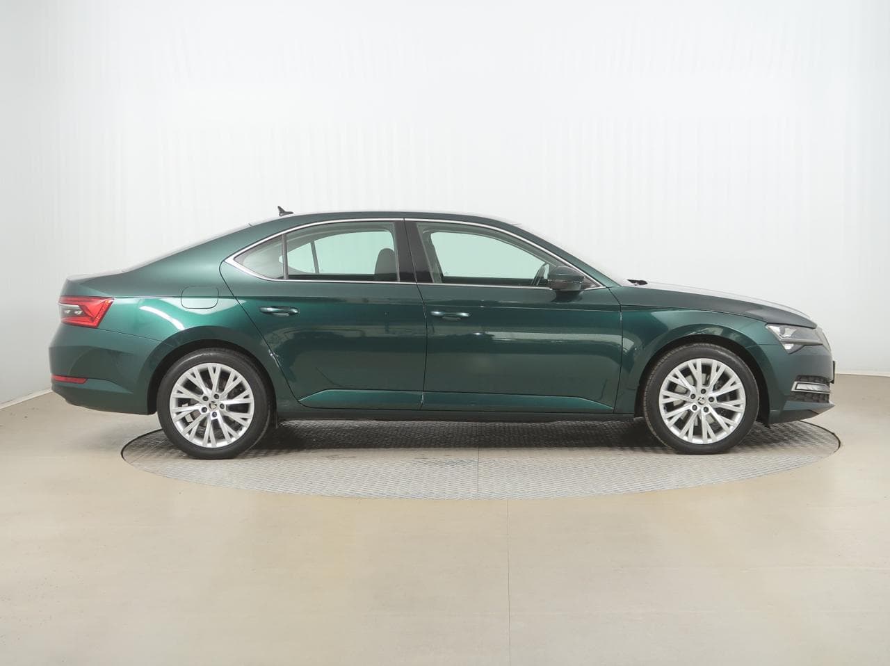 2022 Škoda Superb - 8