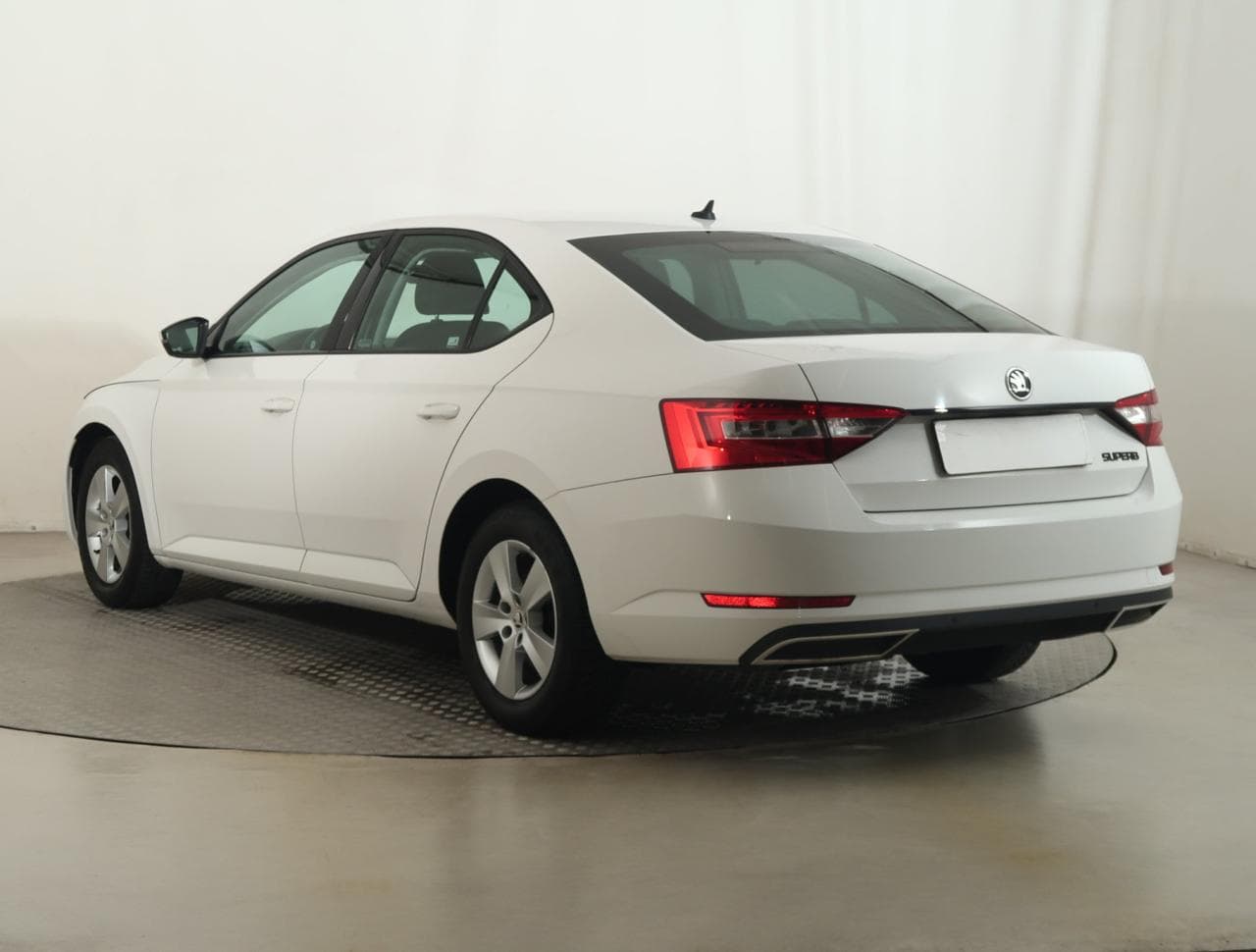 2015 Škoda SUPERB - 5