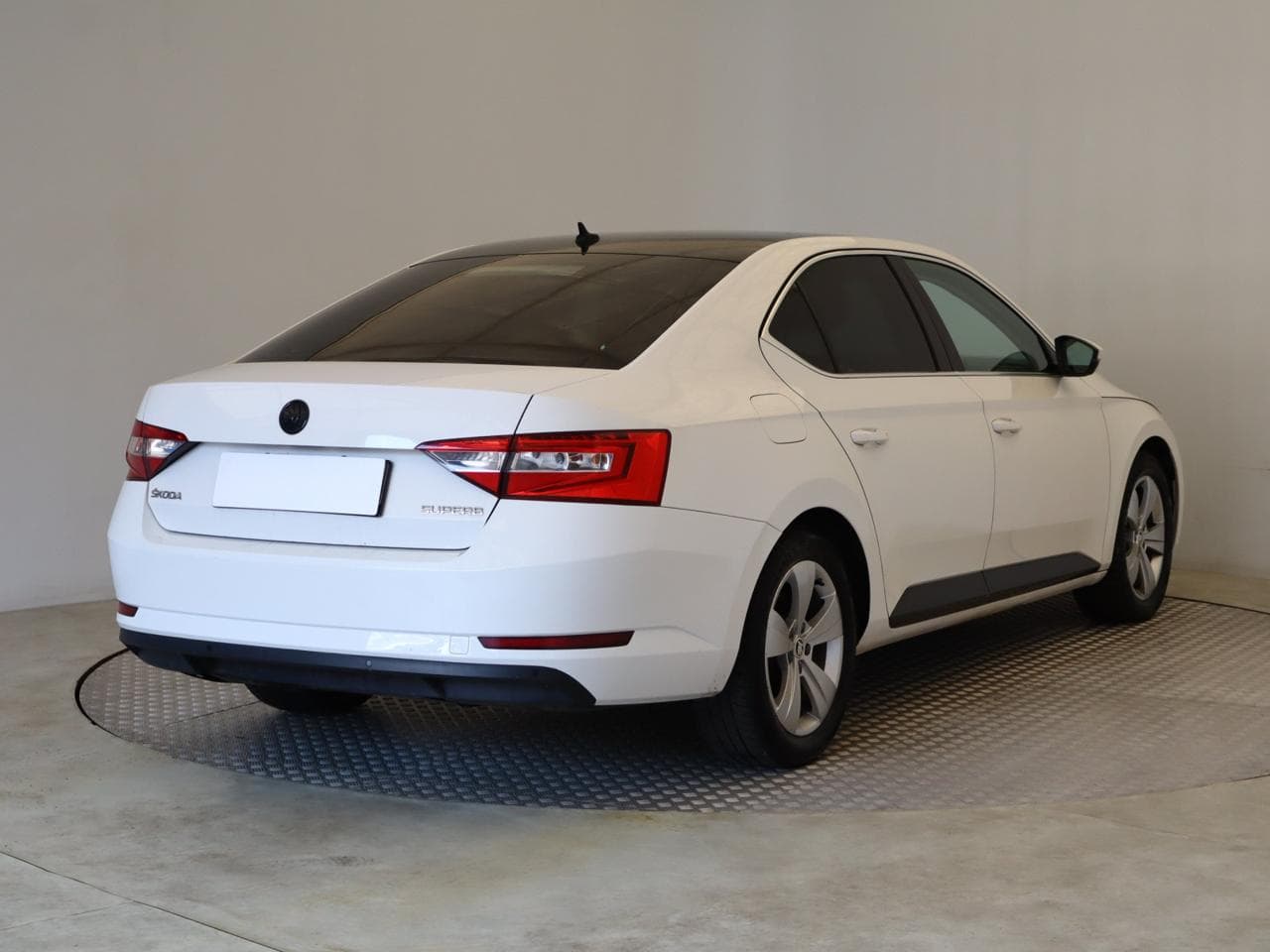 2018 Škoda SUPERB - 7