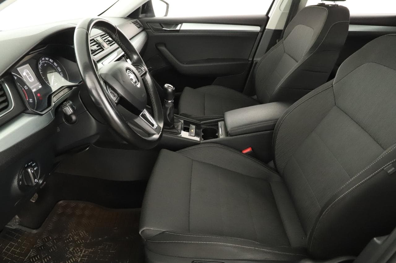 2016 Škoda SUPERB - 13